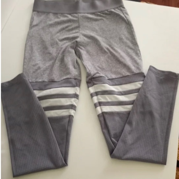 Bombshell sportswear Thigh high sock leggings silver !! - Picture 3 of 3